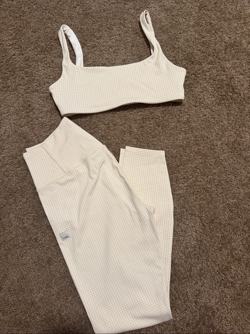 Vuori High-Waist Leggings with Bra